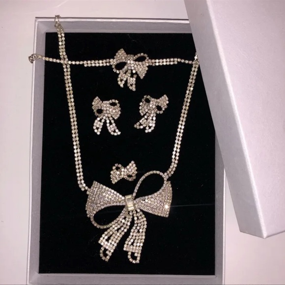 Vintage| Bow Costume Fashion Jewelry CZ Set π
